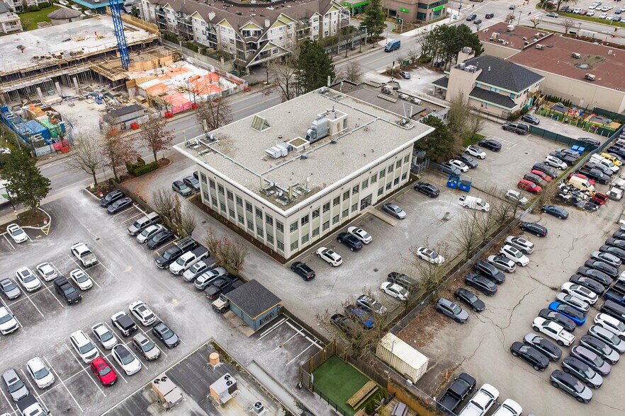 More Photos Of 6351 197th St, Langley Office For Sale