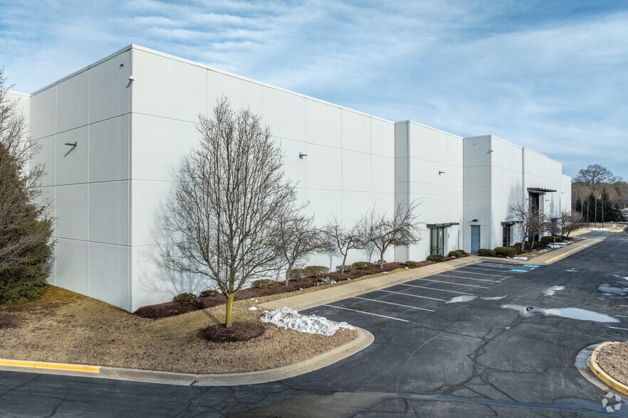 Primary Photo Of 1710 Crossroads Dr, Odenton Warehouse For Lease
