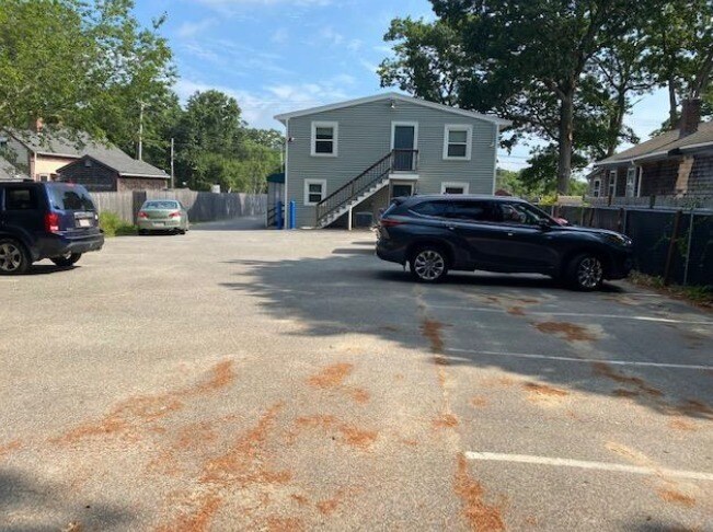 More Photos Of 215 Sandwich Rd, Wareham Medical For Lease