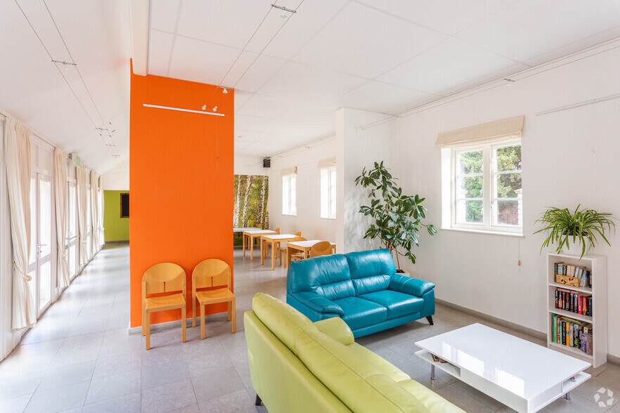 More Photos Of Walford, Walford Office For Sale