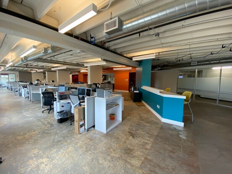 More Photos Of 2808 Caroline St, Houston Coworking Space