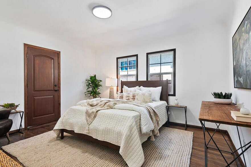 More Photos Of 2201 Avon St, Los Angeles Multifamily For Sale