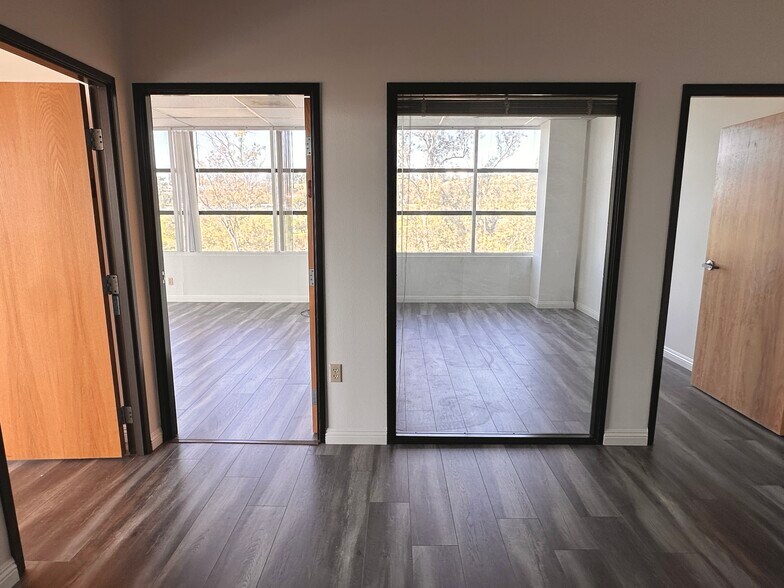 More Photos Of 1111 Corporate Center Dr, Monterey Park Loft Creative Space For Sale