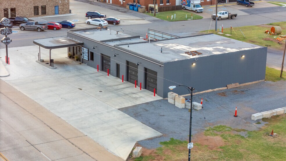 More Photos Of 312 Main St, Weatherford Land For Sale