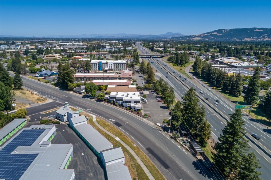 More Photos Of 6640 Redwood Dr, Rohnert Park Office For Sale