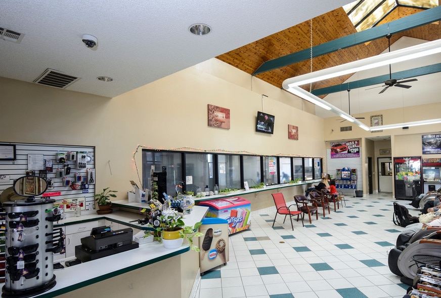 More Photos Of 445 W Foothill Blvd, Rialto Carwash For Sale