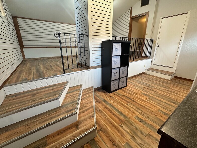 More Photos Of 47 W Bridge St, Oswego Storefront Retail Residential For Sale