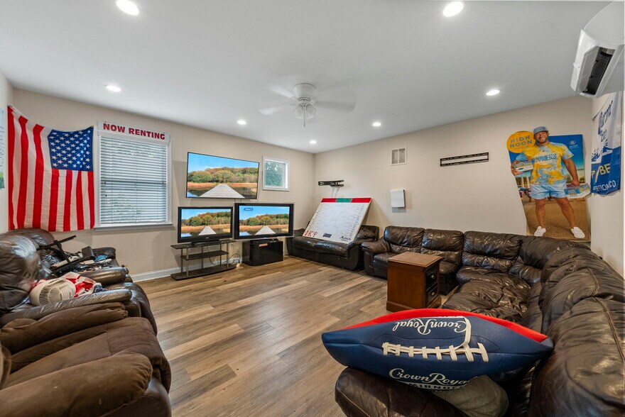 More Photos Of , Ewing Unknown For Sale