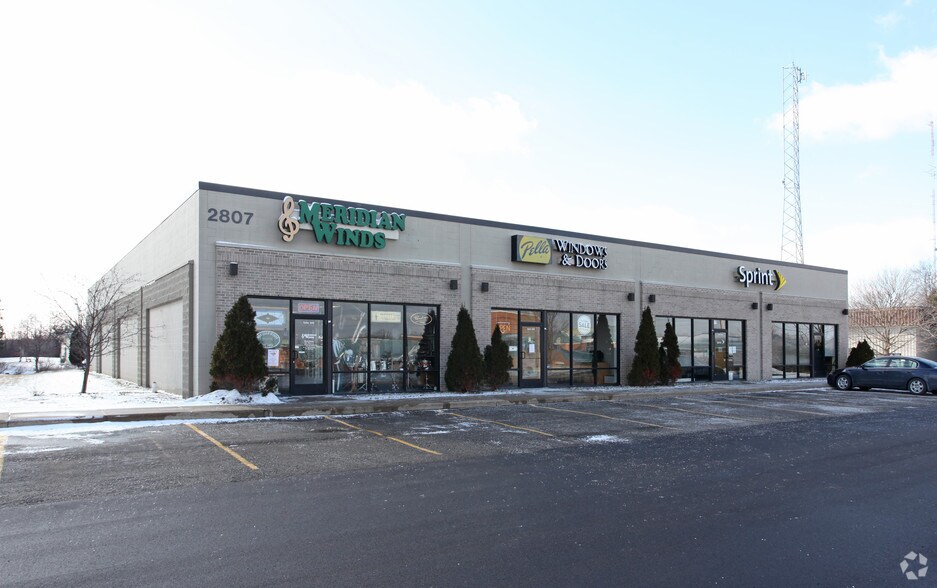 Primary Photo Of 2807 Jolly Rd, Okemos Showroom For Lease