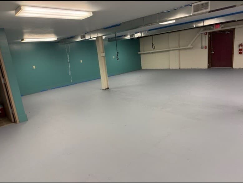 More Photos Of 342 Lexington Ave, Mount Kisco Light Distribution For Lease