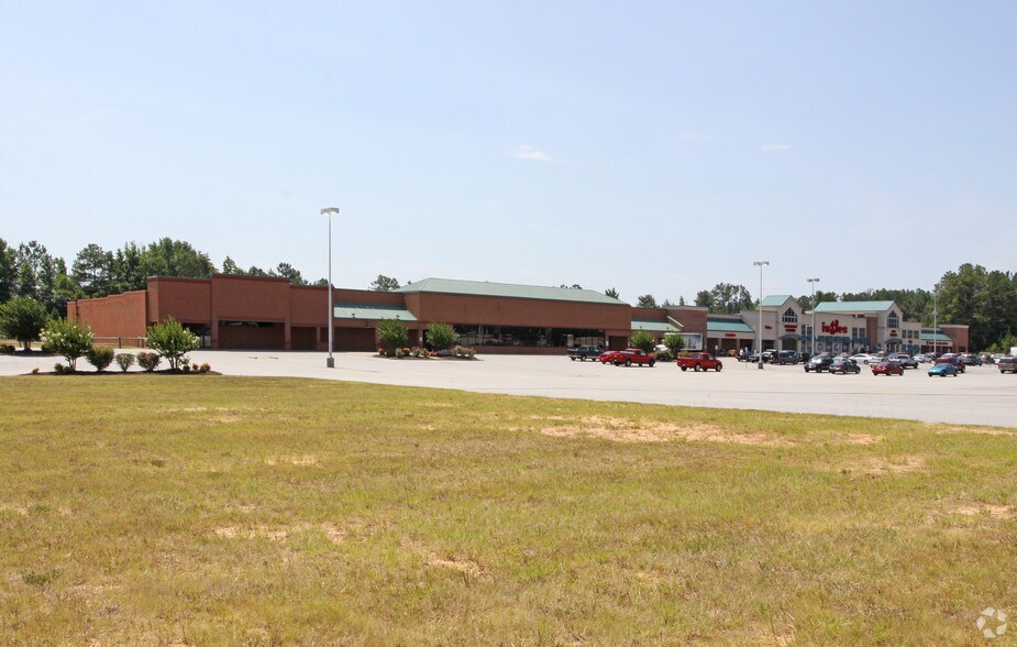 Primary Photo Of 9161 Hwy 29 S, Hull Unknown For Lease