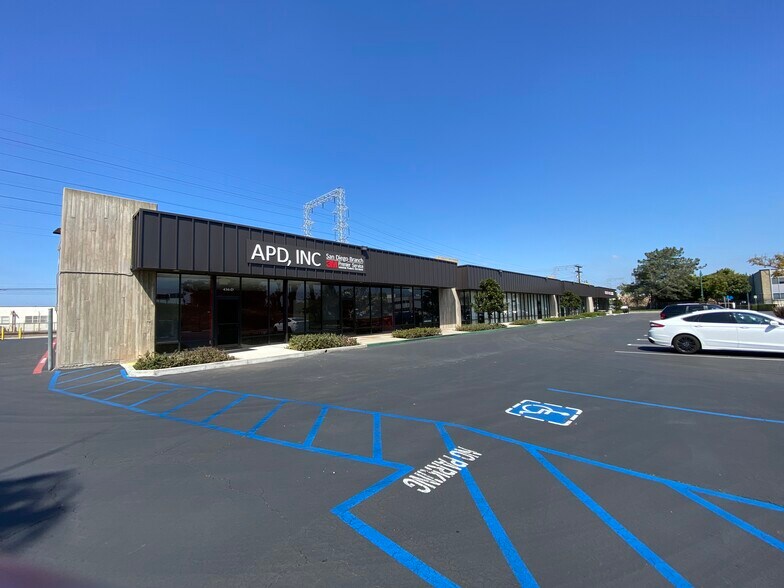 More Photos Of 408-444 W 8th St, National City Distribution For Lease
