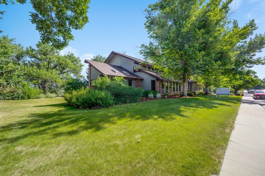 More Photos Of 141 W Davies Ave N, Littleton Office For Sale