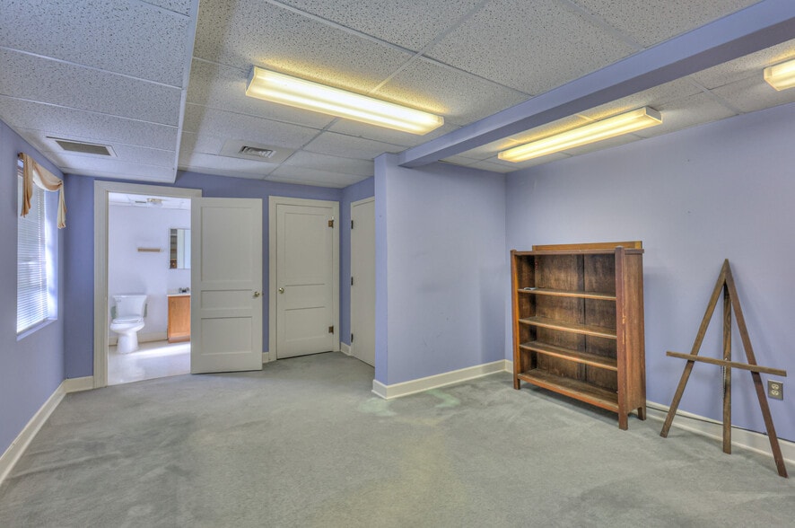 More Photos Of 228 S Military Ave, Lawrenceburg Religious Facility For Sale