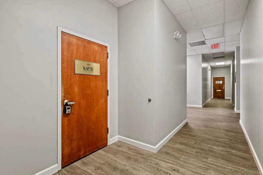 More Photos Of 511 Jermor Ln, Westminster Storefront Retail Office For Lease