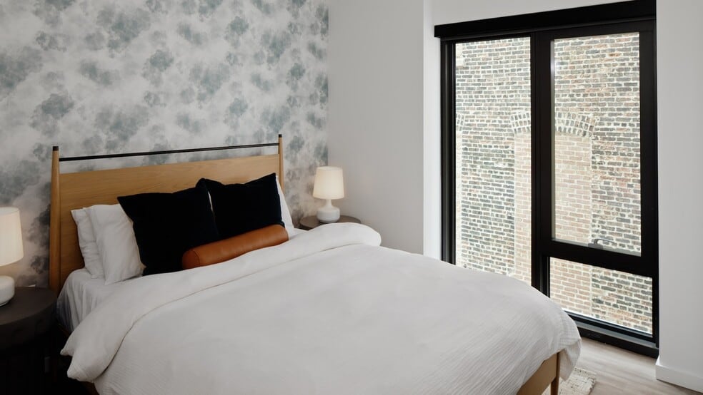 More Photos Of 161 N May St, Chicago Apartments For Lease