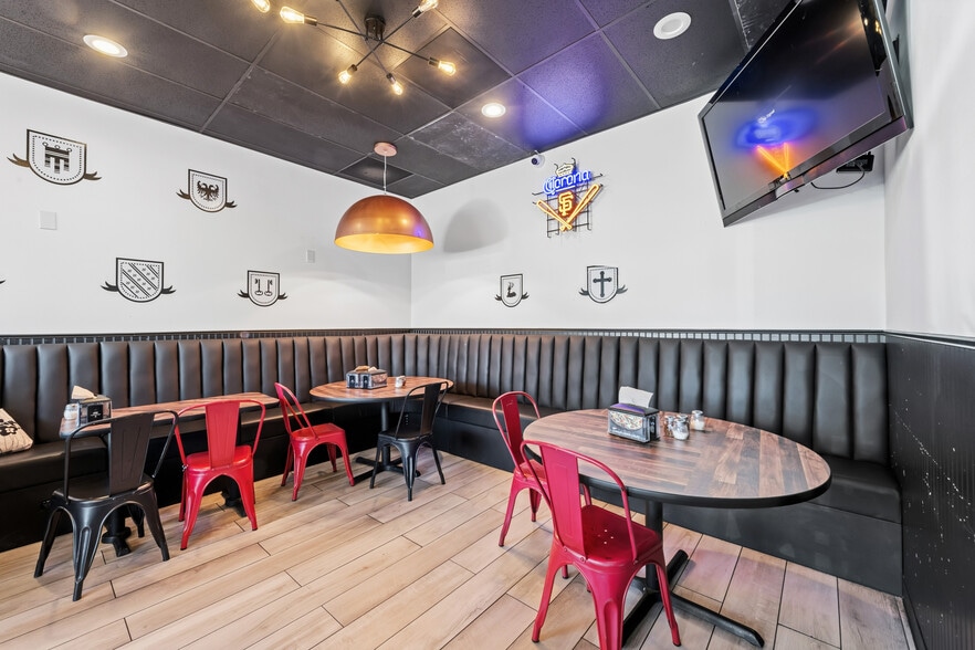 More Photos Of 702 Colorado Ave, Palo Alto General Retail For Sale