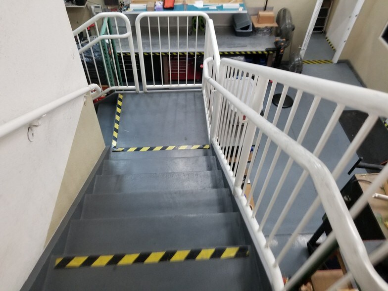 More Photos Of 5900 NW 99th Ave, Miami Light Distribution For Lease