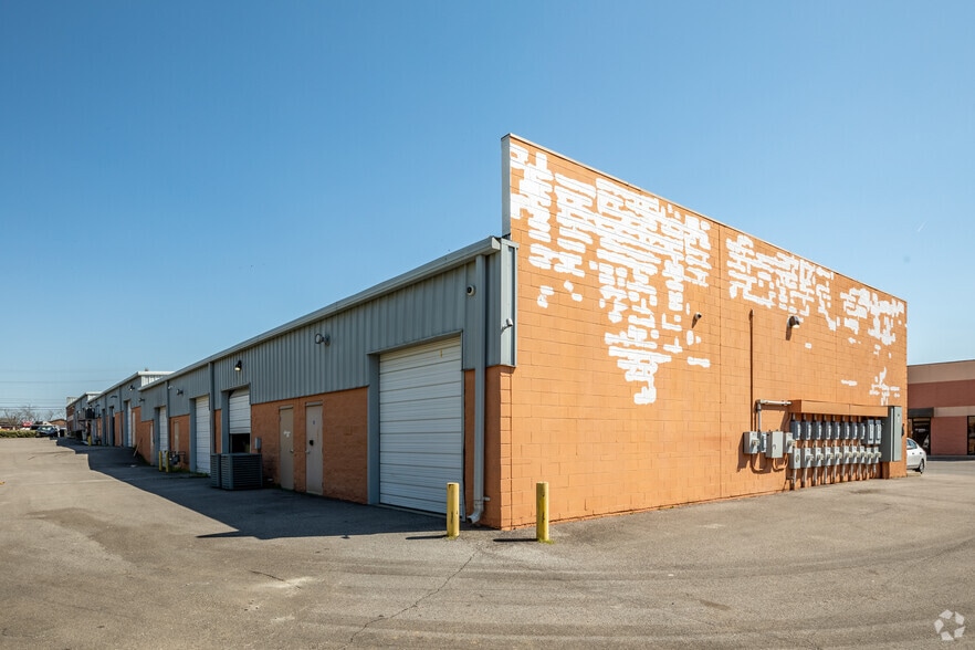 More Photos Of 131 Weakley Ln, Smyrna Flex For Lease