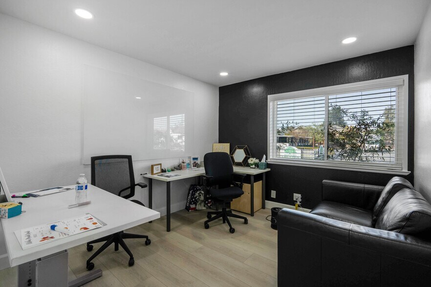 More Photos Of 50 W Main Ave, Morgan Hill Office Residential For Lease