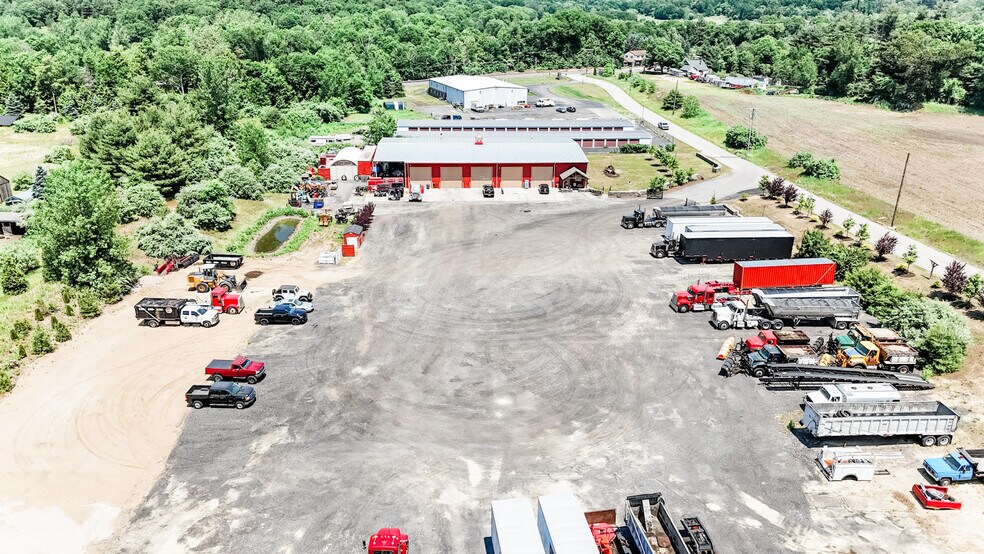 More Photos Of 4 Nora Ln, Pomfret Warehouse For Sale