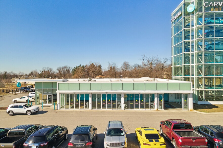 More Photos Of 4070 Interchange Corporate Center Rd, Warrensville Heights Auto Dealership For Sale