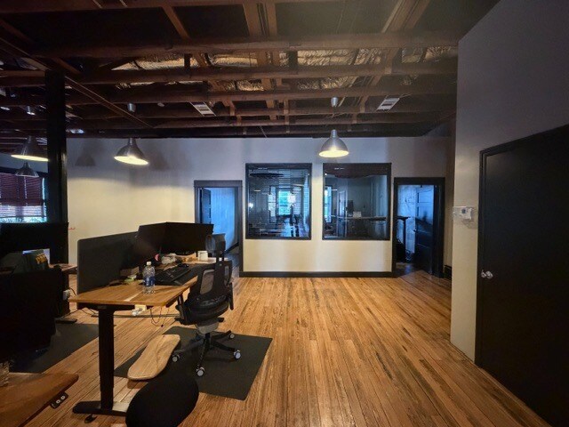 More Photos Of 214 E Louisiana St, McKinney Restaurant For Lease