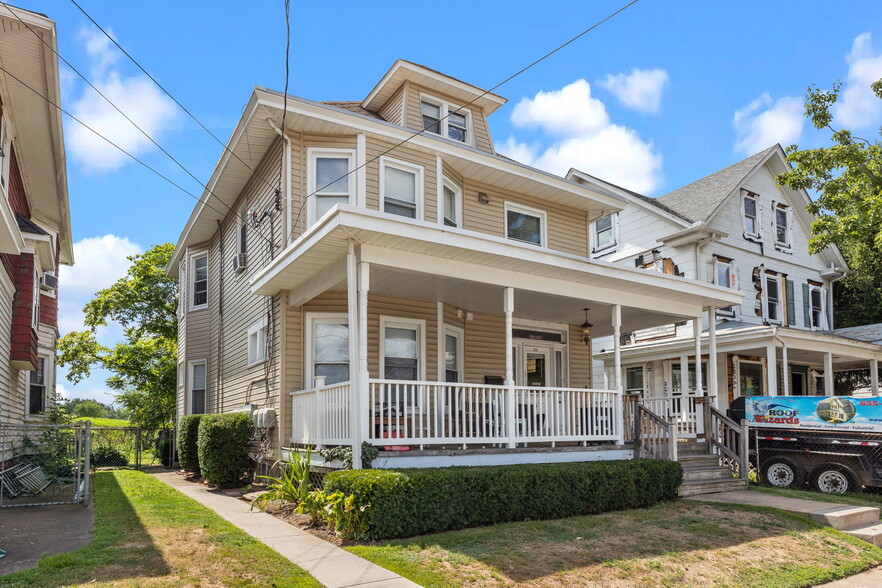 Primary Photo Of 231 Washington St, Morrisville Apartments For Sale