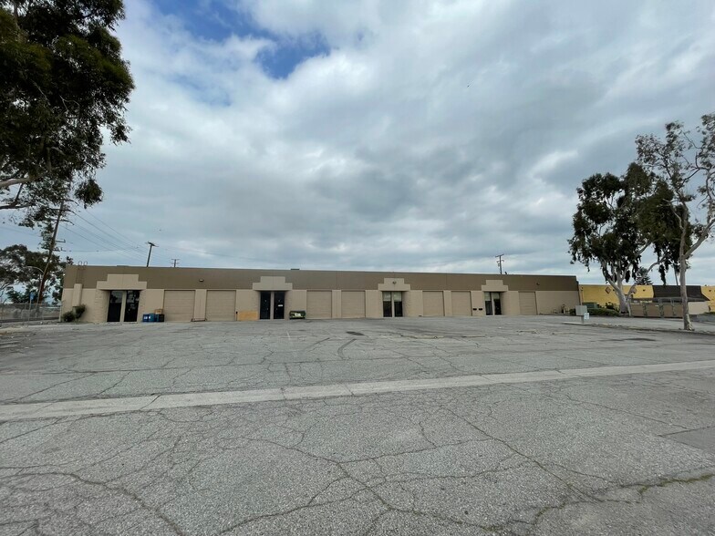 More Photos Of 4290 Puente Ave, Baldwin Park Warehouse For Lease