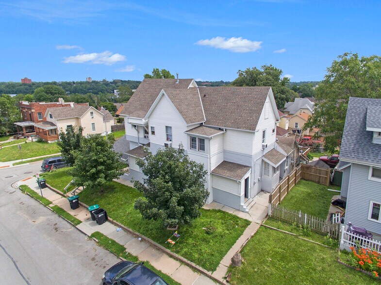 More Photos Of 2501 Poppleton Ave, Omaha Apartments For Sale