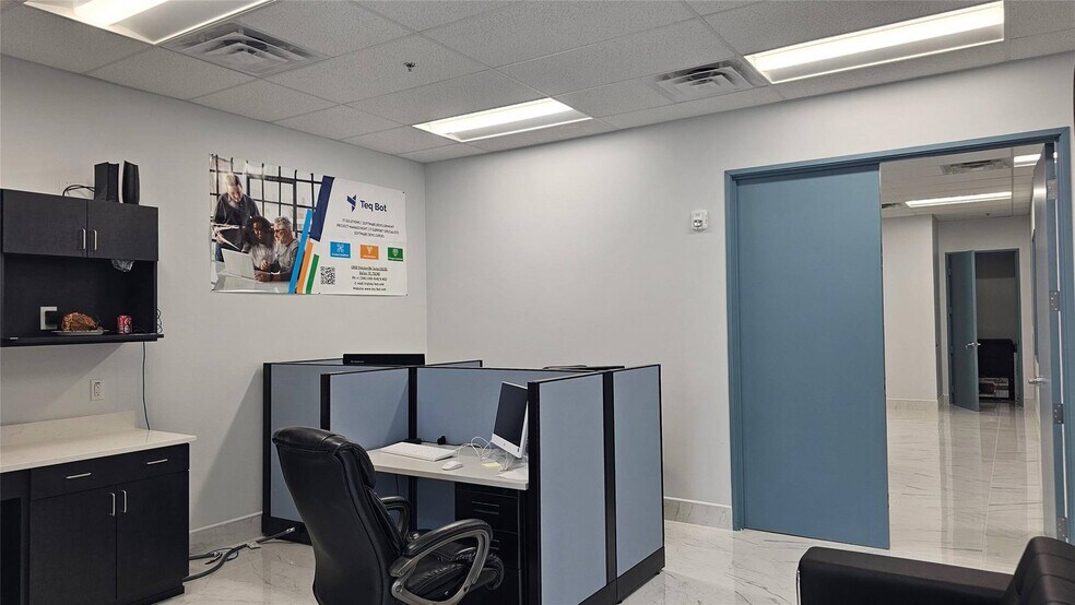More Photos Of 11619 Independence Parkway, Frisco Medical For Lease