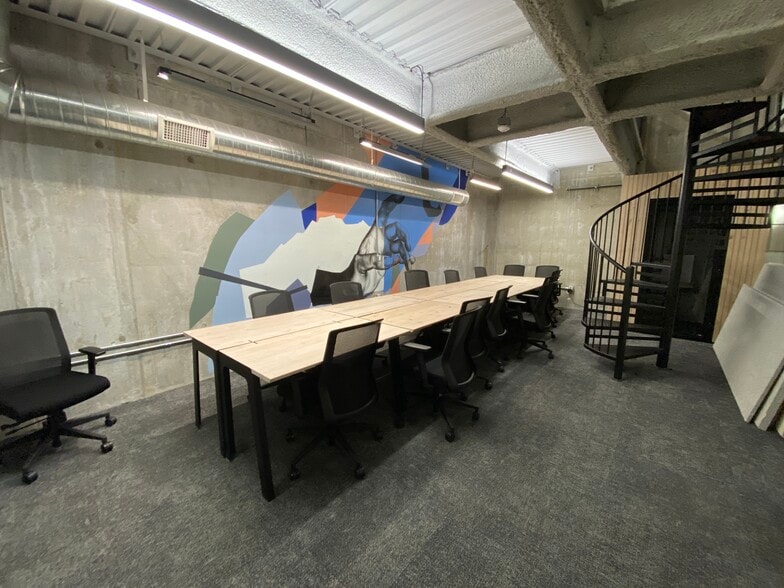 More Photos Of 10-35 N Rio Grande St, Salt Lake City General Retail For Lease