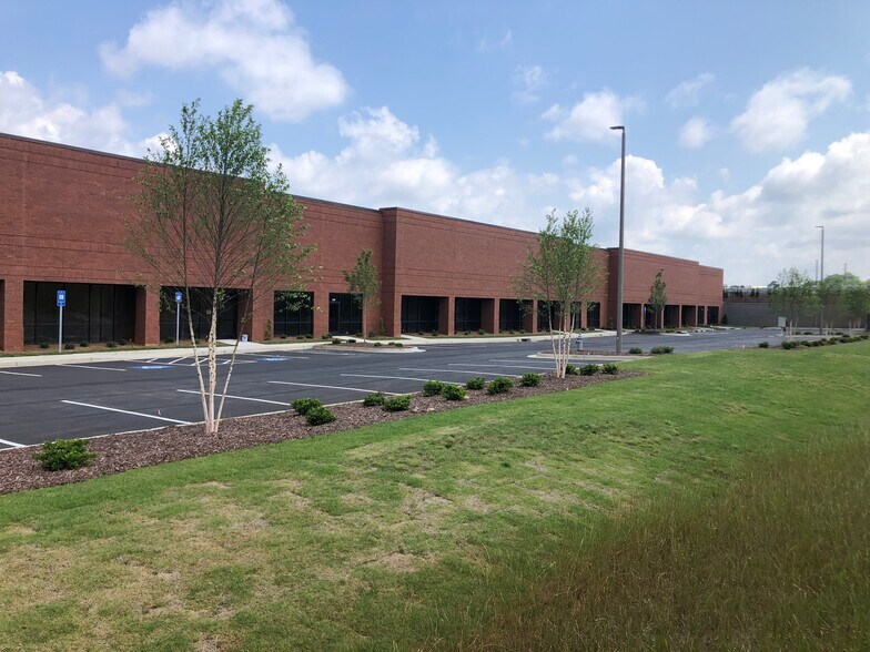 Primary Photo Of 4042 Enterprise Way, Flowery Branch Warehouse For Lease