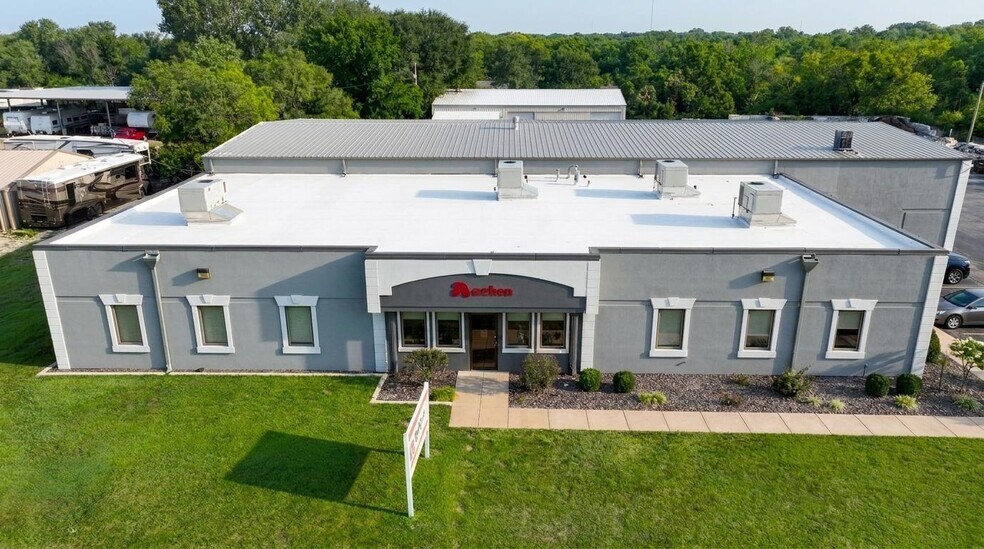 Primary Photo Of 4600 E Martha Truman Rd, Grandview Warehouse For Lease