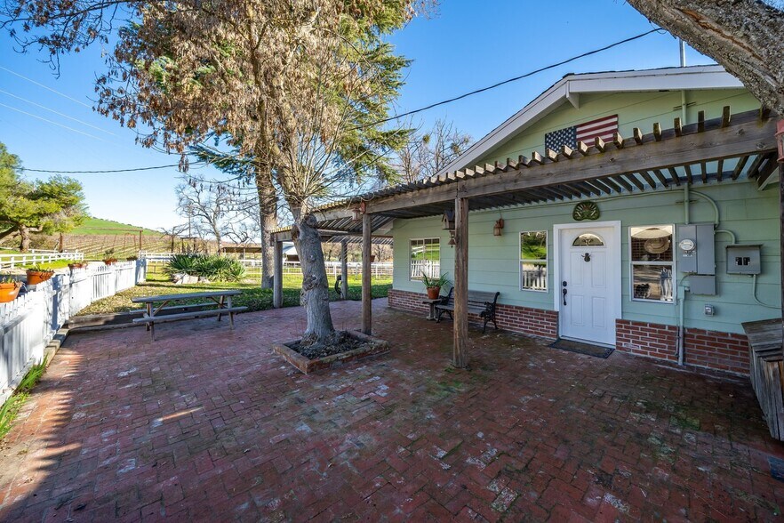 More Photos Of 535 Calf Canyon Hwy, Creston Winery Vineyard For Sale
