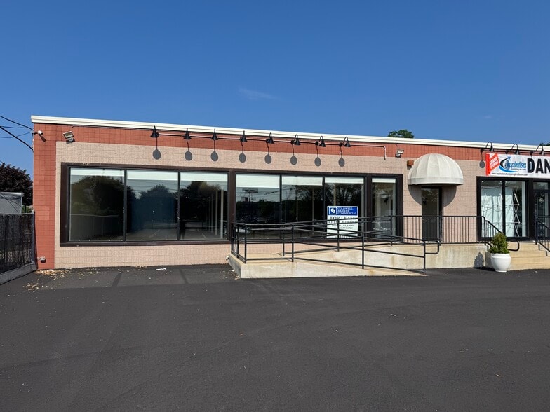 Primary Photo Of 29 Rocky Point Yaphank Rd, Rocky Point Storefront For Lease