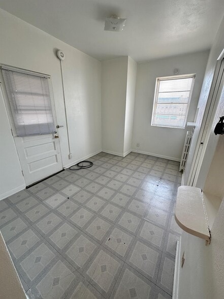 More Photos Of 24-26 S Galena Ave, Freeport Apartments For Sale