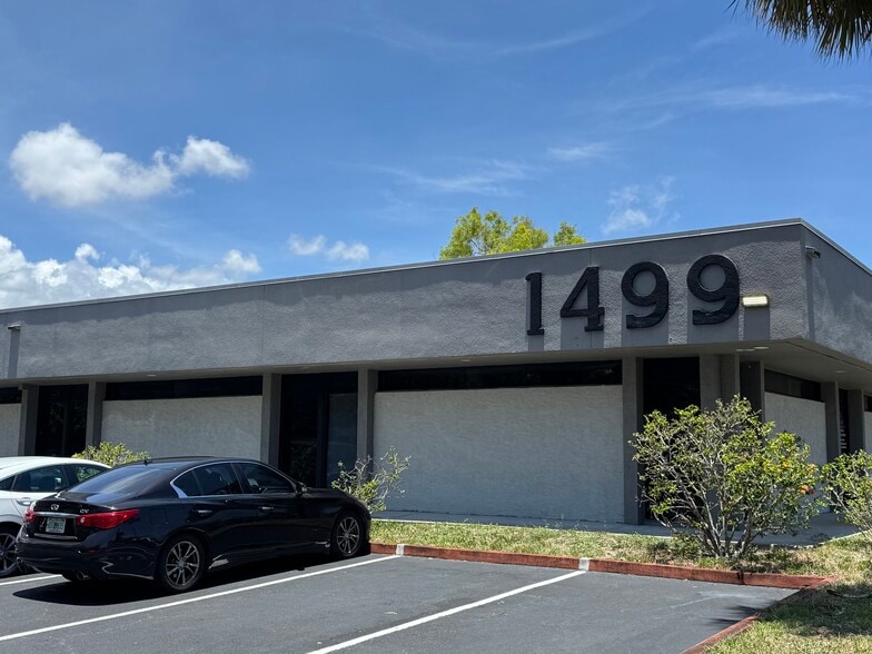 More Photos Of 1499 Forest Hill Blvd, West Palm Beach Medical For Lease