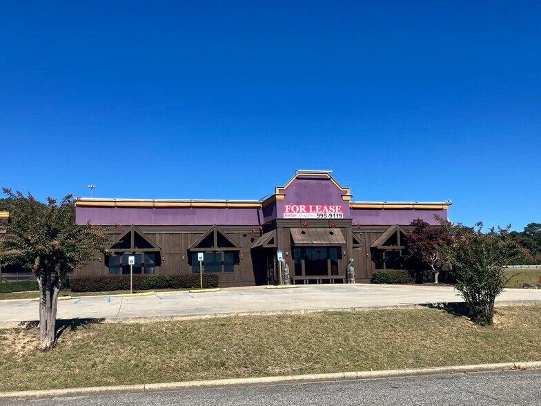 More Photos Of 7724 Ludington Ln, Birmingham Restaurant For Lease