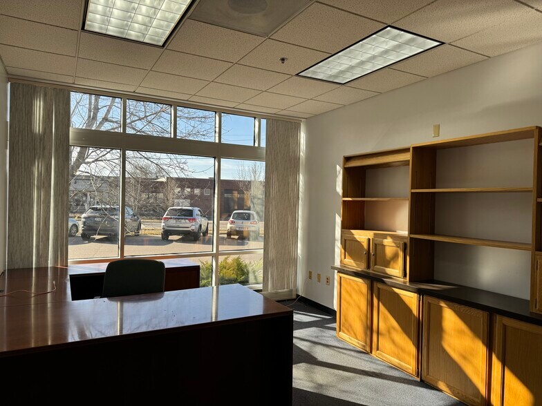 More Photos Of 800 Scott St, Wausau Light Manufacturing For Lease