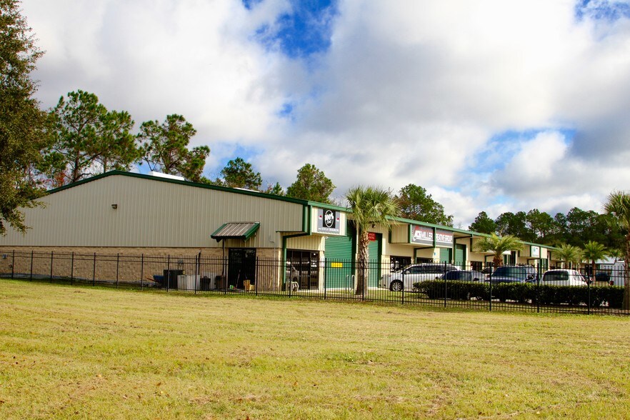 More Photos Of 8725 Youngerman Ct, Jacksonville Warehouse For Sale