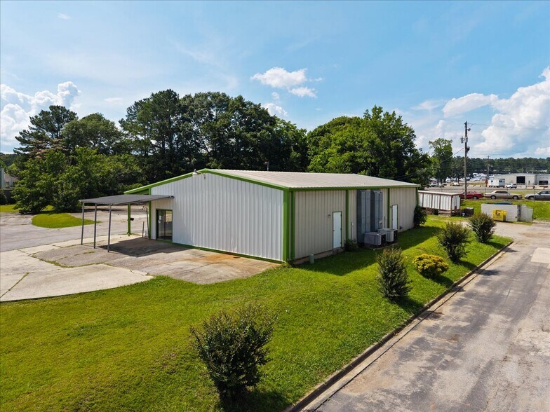 More Photos Of 2441 Moody Pky, Moody Freestanding For Sale