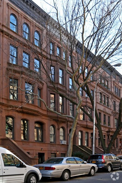 More Photos Of 28 W 89th St, New York Apartments For Sale