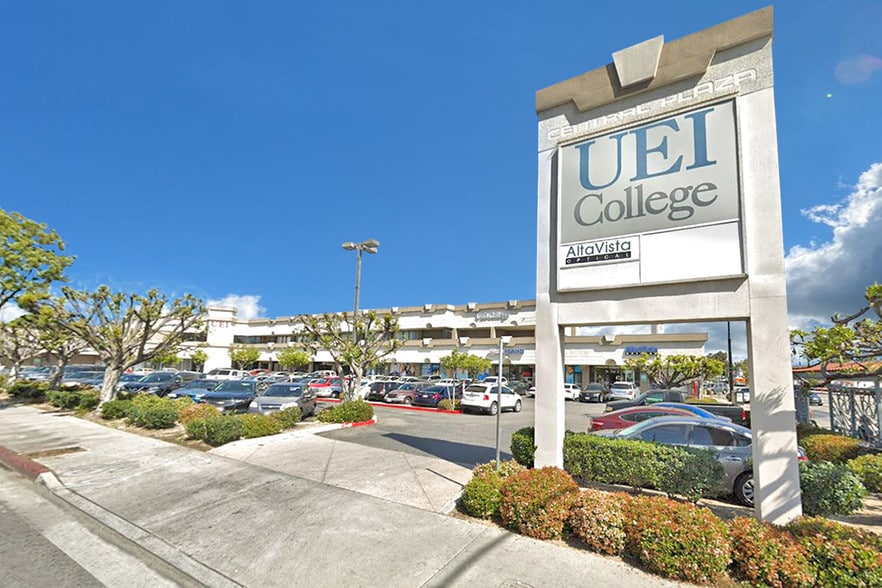 More Photos Of 6041-6051 Pacific Blvd, Huntington Park Unknown For Lease