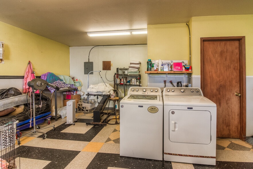 More Photos Of 4813 Tieton Dr, Yakima Storefront Retail Office For Sale