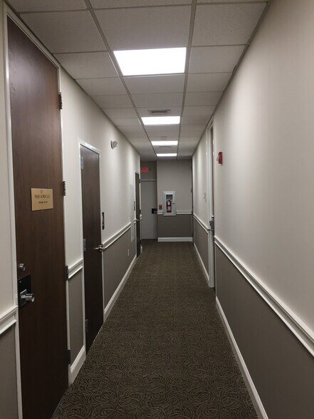 More Photos Of 235 Moore St, Hackensack Office For Lease