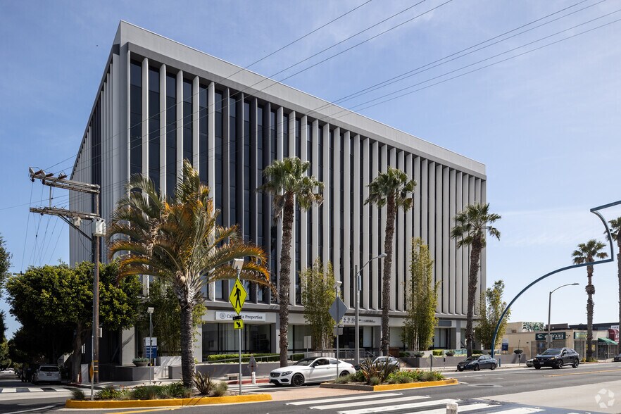 More Photos Of 3130 Wilshire Blvd, Santa Monica Office For Lease