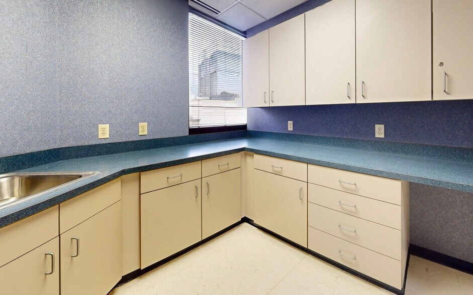 More Photos Of 4000 Johnson Rd, Steubenville Healthcare For Sale