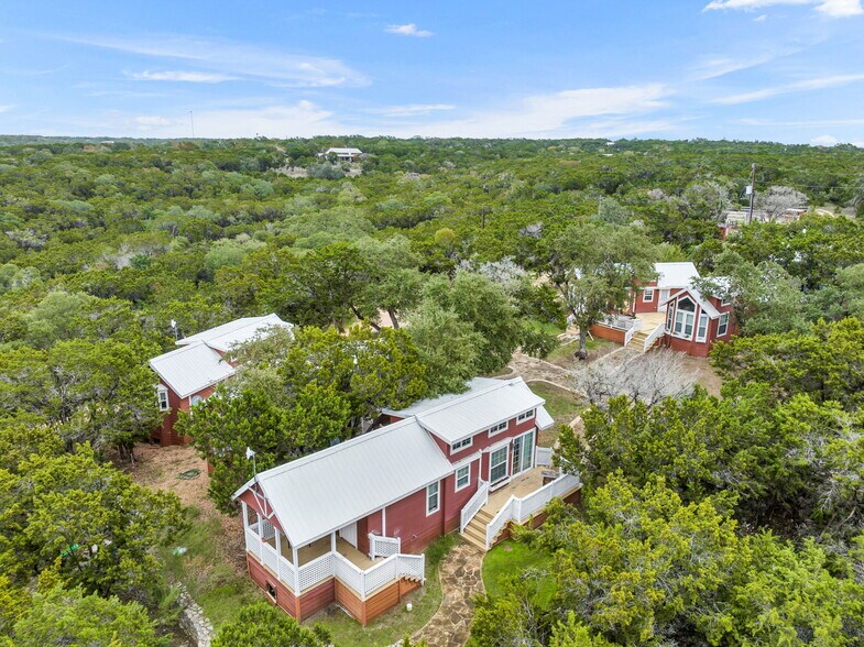 More Photos Of 251 Circle Dr, Wimberley Hospitality For Sale