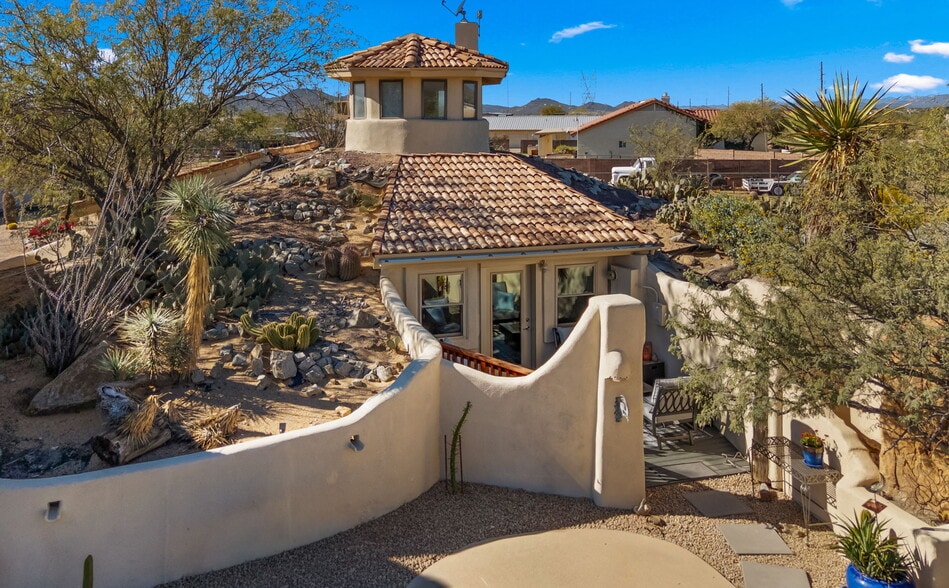 More Photos Of 1935 E Joy Ranch Rd, Phoenix Specialty For Sale